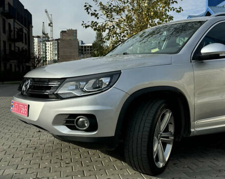Сірий Фольксваген Тігуан, об'ємом двигуна 2 л та пробігом 175 тис. км за 12750 $, фото 3 на Automoto.ua