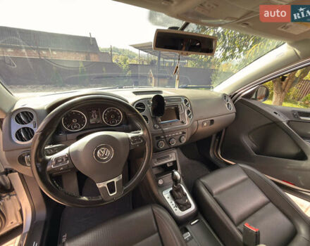 Серый Фольксваген Тигуан, объемом двигателя 1.98 л и пробегом 142 тыс. км за 12800 $, фото 25 на Automoto.ua