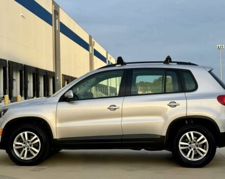 Сірий Фольксваген Тігуан, об'ємом двигуна 2 л та пробігом 70 тис. км за 3000 $, фото 3 на Automoto.ua