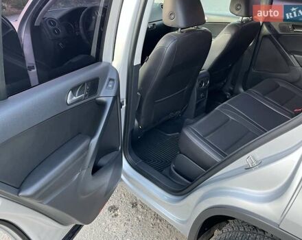 Сірий Фольксваген Тігуан, об'ємом двигуна 1.98 л та пробігом 145 тис. км за 12950 $, фото 12 на Automoto.ua