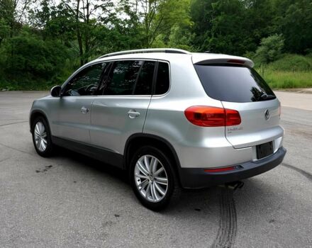 Серый Фольксваген Тигуан, объемом двигателя 2 л и пробегом 77 тыс. км за 8900 $, фото 6 на Automoto.ua