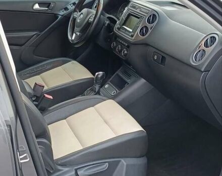 Сірий Фольксваген Тігуан, об'ємом двигуна 2 л та пробігом 205 тис. км за 12200 $, фото 22 на Automoto.ua