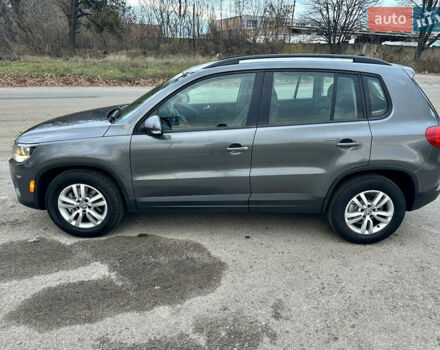 Сірий Фольксваген Тігуан, об'ємом двигуна 2 л та пробігом 150 тис. км за 12300 $, фото 13 на Automoto.ua