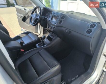 Сірий Фольксваген Тігуан, об'ємом двигуна 1.99 л та пробігом 186 тис. км за 13200 $, фото 19 на Automoto.ua