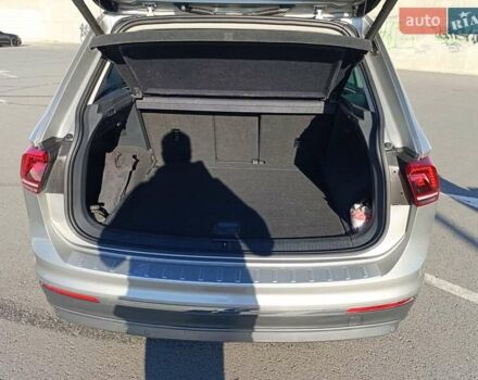 Сірий Фольксваген Тігуан, об'ємом двигуна 1.98 л та пробігом 298 тис. км за 23800 $, фото 32 на Automoto.ua