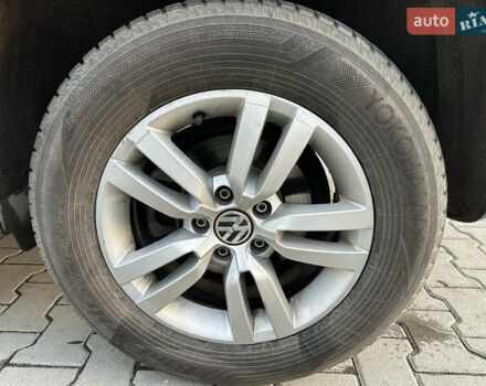 Сірий Фольксваген Тігуан, об'ємом двигуна 1.98 л та пробігом 68 тис. км за 13600 $, фото 9 на Automoto.ua