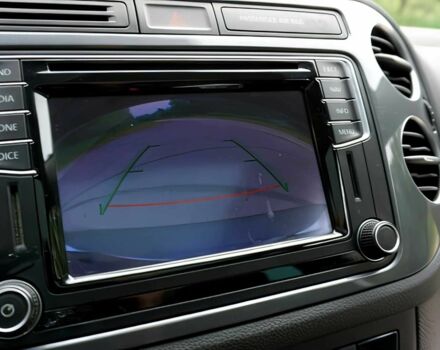 Серый Фольксваген Тигуан, объемом двигателя 2 л и пробегом 77 тыс. км за 8900 $, фото 9 на Automoto.ua