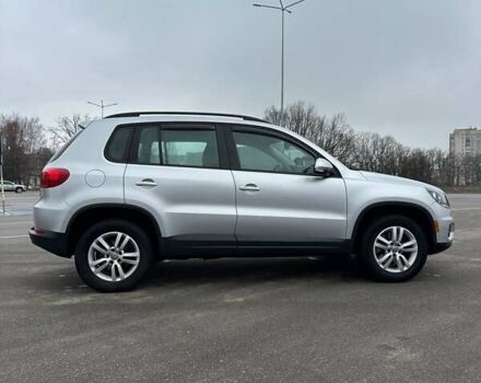 Сірий Фольксваген Тігуан, об'ємом двигуна 1.98 л та пробігом 117 тис. км за 13500 $, фото 2 на Automoto.ua