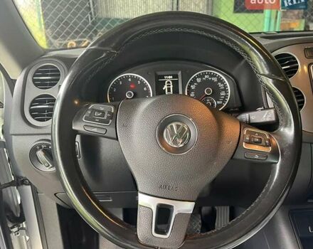 Сірий Фольксваген Тігуан, об'ємом двигуна 2 л та пробігом 204 тис. км за 13200 $, фото 17 на Automoto.ua