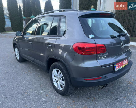 Серый Фольксваген Тигуан, объемом двигателя 2 л и пробегом 220 тыс. км за 12350 $, фото 3 на Automoto.ua