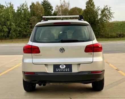 Сірий Фольксваген Тігуан, об'ємом двигуна 2 л та пробігом 70 тис. км за 3000 $, фото 5 на Automoto.ua