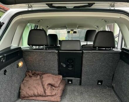 Сірий Фольксваген Тігуан, об'ємом двигуна 2 л та пробігом 204 тис. км за 13200 $, фото 4 на Automoto.ua