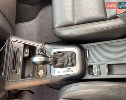 Серый Фольксваген Тигуан, объемом двигателя 1.98 л и пробегом 142 тыс. км за 12800 $, фото 30 на Automoto.ua