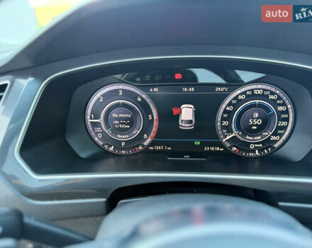 Серый Фольксваген Тигуан, объемом двигателя 1.98 л и пробегом 232 тыс. км за 26500 $, фото 13 на Automoto.ua