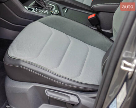 Серый Фольксваген Тигуан, объемом двигателя 1.98 л и пробегом 124 тыс. км за 25700 $, фото 33 на Automoto.ua