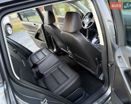 Серый Фольксваген Тигуан, объемом двигателя 2 л и пробегом 135 тыс. км за 11950 $, фото 78 на Automoto.ua