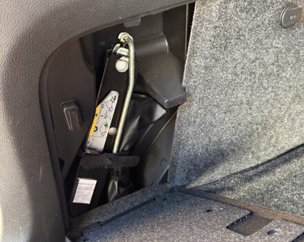 Серый Фольксваген Тигуан, объемом двигателя 1.98 л и пробегом 142 тыс. км за 12800 $, фото 11 на Automoto.ua