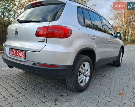Сірий Фольксваген Тігуан, об'ємом двигуна 2 л та пробігом 190 тис. км за 11650 $, фото 31 на Automoto.ua