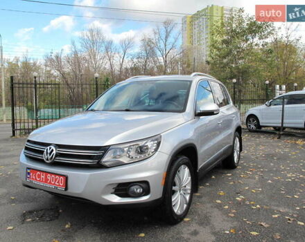 Серый Фольксваген Тигуан, объемом двигателя 2 л и пробегом 186 тыс. км за 14900 $, фото 1 на Automoto.ua