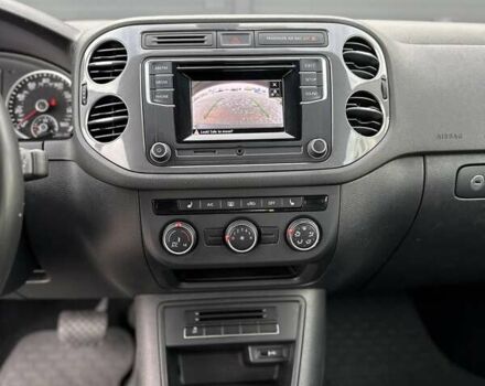 Сірий Фольксваген Тігуан, об'ємом двигуна 1.98 л та пробігом 171 тис. км за 15999 $, фото 16 на Automoto.ua