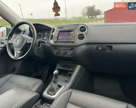 Серый Фольксваген Тигуан, объемом двигателя 2 л и пробегом 106 тыс. км за 15300 $, фото 15 на Automoto.ua
