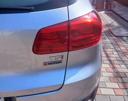 Сірий Фольксваген Тігуан, об'ємом двигуна 1.98 л та пробігом 235 тис. км за 12800 $, фото 3 на Automoto.ua