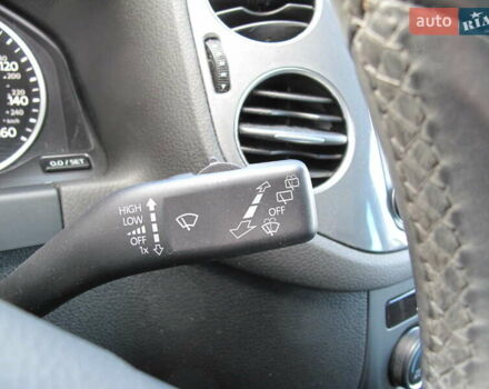 Серый Фольксваген Тигуан, объемом двигателя 2 л и пробегом 186 тыс. км за 14900 $, фото 77 на Automoto.ua