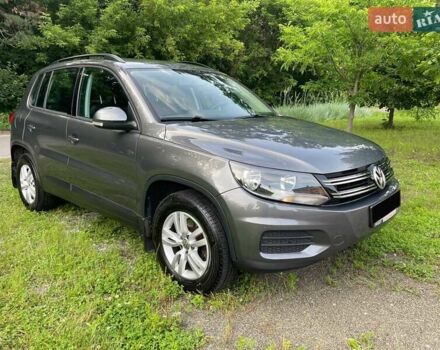 Сірий Фольксваген Тігуан, об'ємом двигуна 2 л та пробігом 133 тис. км за 13499 $, фото 8 на Automoto.ua