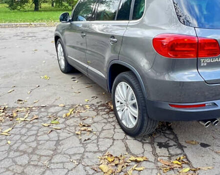 Сірий Фольксваген Тігуан, об'ємом двигуна 1.98 л та пробігом 124 тис. км за 13590 $, фото 11 на Automoto.ua