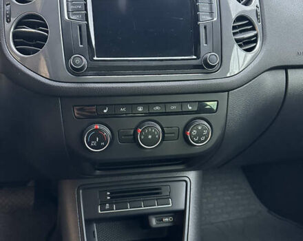 Серый Фольксваген Тигуан, объемом двигателя 1.98 л и пробегом 105 тыс. км за 15400 $, фото 22 на Automoto.ua