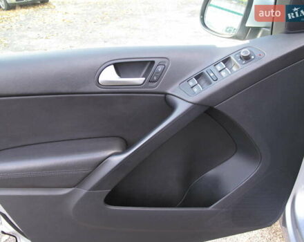 Серый Фольксваген Тигуан, объемом двигателя 2 л и пробегом 186 тыс. км за 14900 $, фото 21 на Automoto.ua