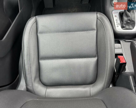 Серый Фольксваген Тигуан, объемом двигателя 2 л и пробегом 106 тыс. км за 15300 $, фото 26 на Automoto.ua