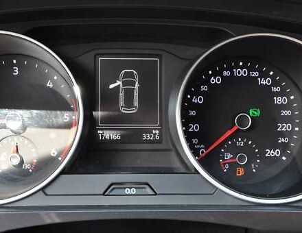 Сірий Фольксваген Тігуан, об'ємом двигуна 1.98 л та пробігом 174 тис. км за 20300 $, фото 35 на Automoto.ua