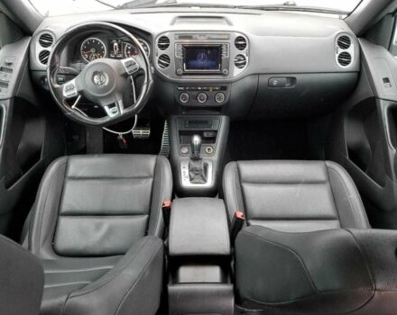 Сірий Фольксваген Тігуан, об'ємом двигуна 2 л та пробігом 126 тис. км за 3000 $, фото 6 на Automoto.ua