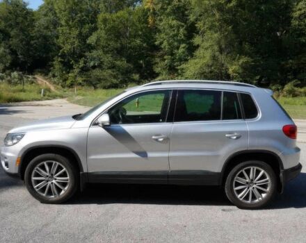 Сірий Фольксваген Тігуан, об'ємом двигуна 2 л та пробігом 72 тис. км за 5900 $, фото 5 на Automoto.ua