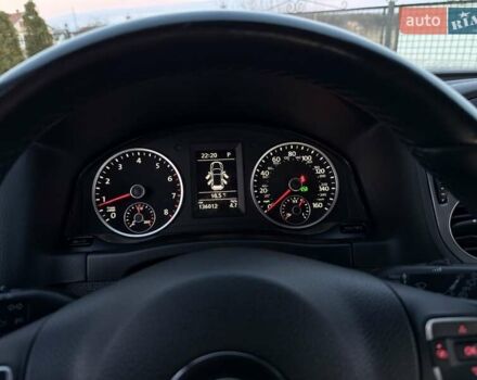 Серый Фольксваген Тигуан, объемом двигателя 2 л и пробегом 135 тыс. км за 11950 $, фото 52 на Automoto.ua