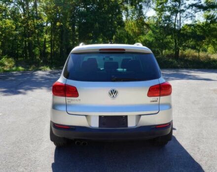 Сірий Фольксваген Тігуан, об'ємом двигуна 2 л та пробігом 72 тис. км за 5900 $, фото 4 на Automoto.ua