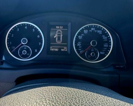 Серый Фольксваген Тигуан, объемом двигателя 2 л и пробегом 195 тыс. км за 13000 $, фото 7 на Automoto.ua