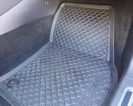 Сірий Фольксваген Тігуан, об'ємом двигуна 1.98 л та пробігом 298 тис. км за 23800 $, фото 54 на Automoto.ua