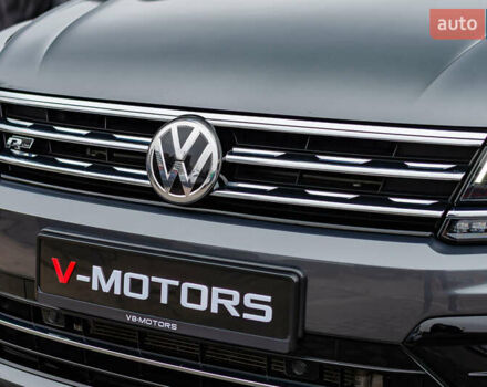 Серый Фольксваген Тигуан, объемом двигателя 1.98 л и пробегом 124 тыс. км за 25700 $, фото 11 на Automoto.ua