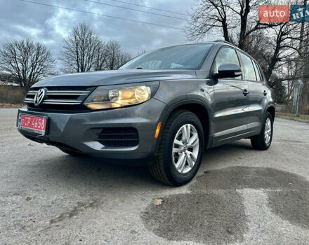 Сірий Фольксваген Тігуан, об'ємом двигуна 2 л та пробігом 150 тис. км за 12300 $, фото 1 на Automoto.ua
