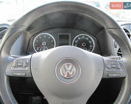 Серый Фольксваген Тигуан, объемом двигателя 2 л и пробегом 186 тыс. км за 14900 $, фото 71 на Automoto.ua
