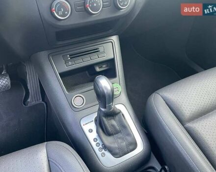 Сірий Фольксваген Тігуан, об'ємом двигуна 2 л та пробігом 133 тис. км за 13499 $, фото 17 на Automoto.ua