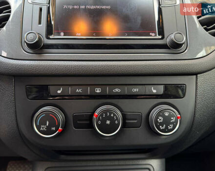 Серый Фольксваген Тигуан, объемом двигателя 1.97 л и пробегом 124 тыс. км за 17200 $, фото 22 на Automoto.ua