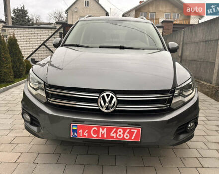 Сірий Фольксваген Тігуан, об'ємом двигуна 1.98 л та пробігом 196 тис. км за 12900 $, фото 1 на Automoto.ua