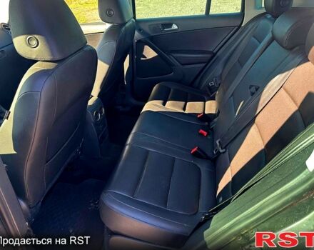 Серый Фольксваген Тигуан, объемом двигателя 2 л и пробегом 195 тыс. км за 13000 $, фото 12 на Automoto.ua