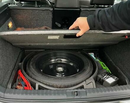 Сірий Фольксваген Тігуан, об'ємом двигуна 2 л та пробігом 204 тис. км за 13200 $, фото 7 на Automoto.ua