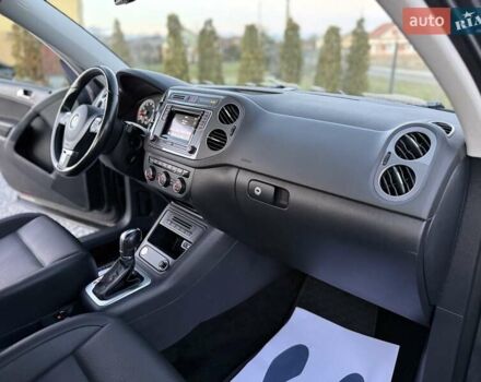 Серый Фольксваген Тигуан, объемом двигателя 2 л и пробегом 135 тыс. км за 11950 $, фото 67 на Automoto.ua