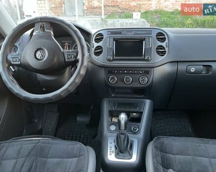Сірий Фольксваген Тігуан, об'ємом двигуна 1.98 л та пробігом 145 тис. км за 12950 $, фото 16 на Automoto.ua