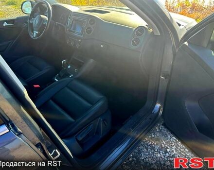 Серый Фольксваген Тигуан, объемом двигателя 2 л и пробегом 195 тыс. км за 13000 $, фото 9 на Automoto.ua